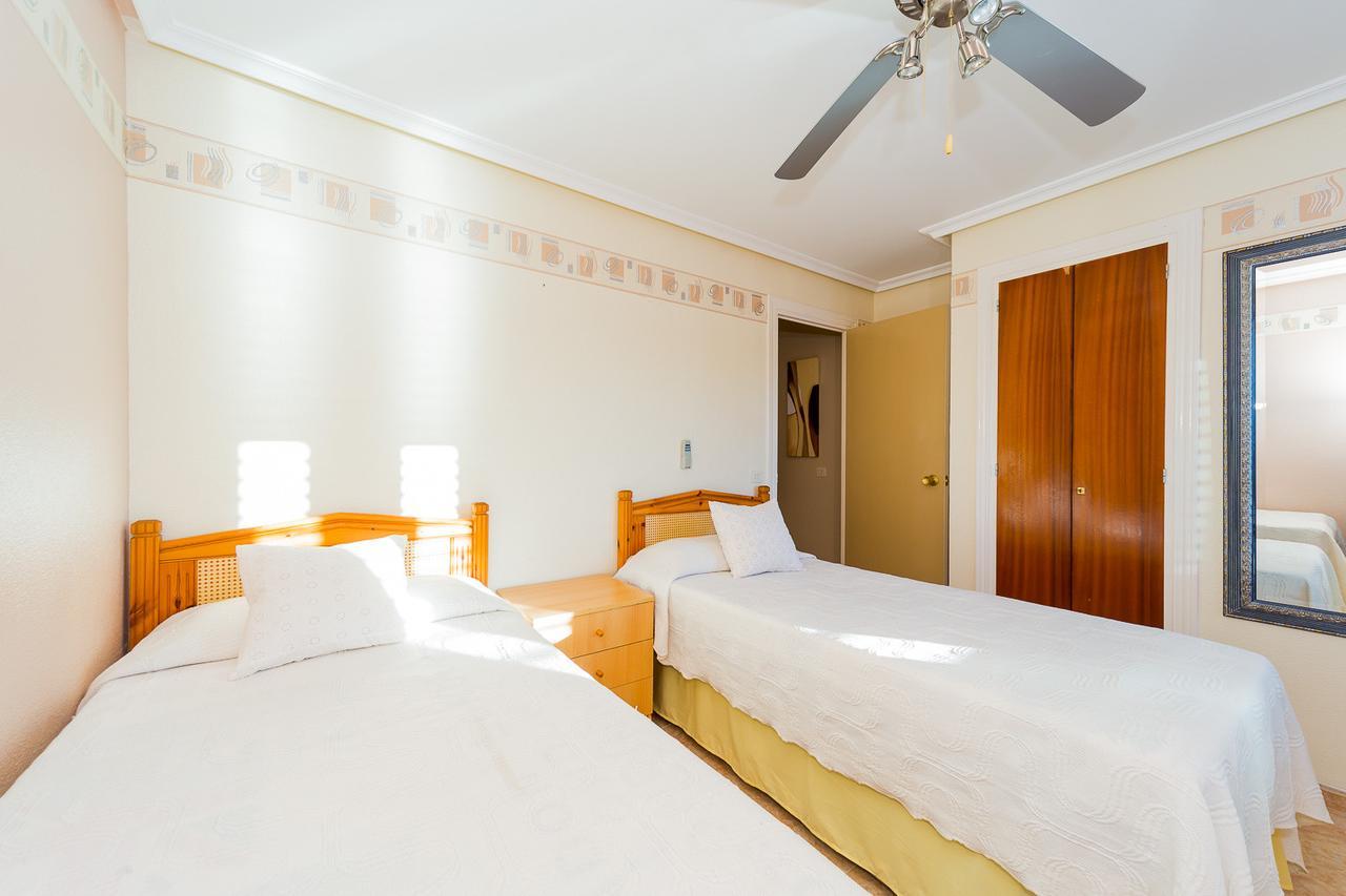 Alegria Id114 Apartment Torrevieja Bagian luar foto